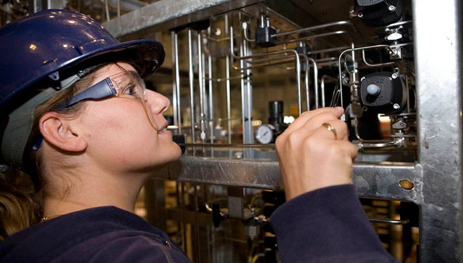 Factory Testing in Zeton's shop